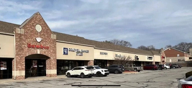 building exterior of bloom dental in Greenwood, IN